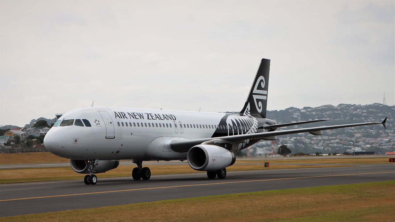 Air New Zealand Business Class to USA and Canada - Image 1